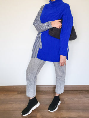 Tweed turtle neck pullover in royal blue