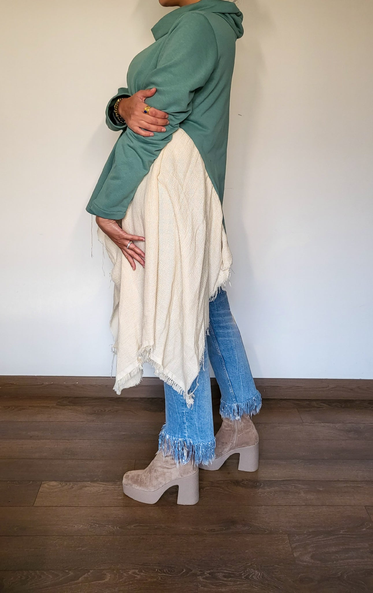 Net sides sweatshirt in mint-green
