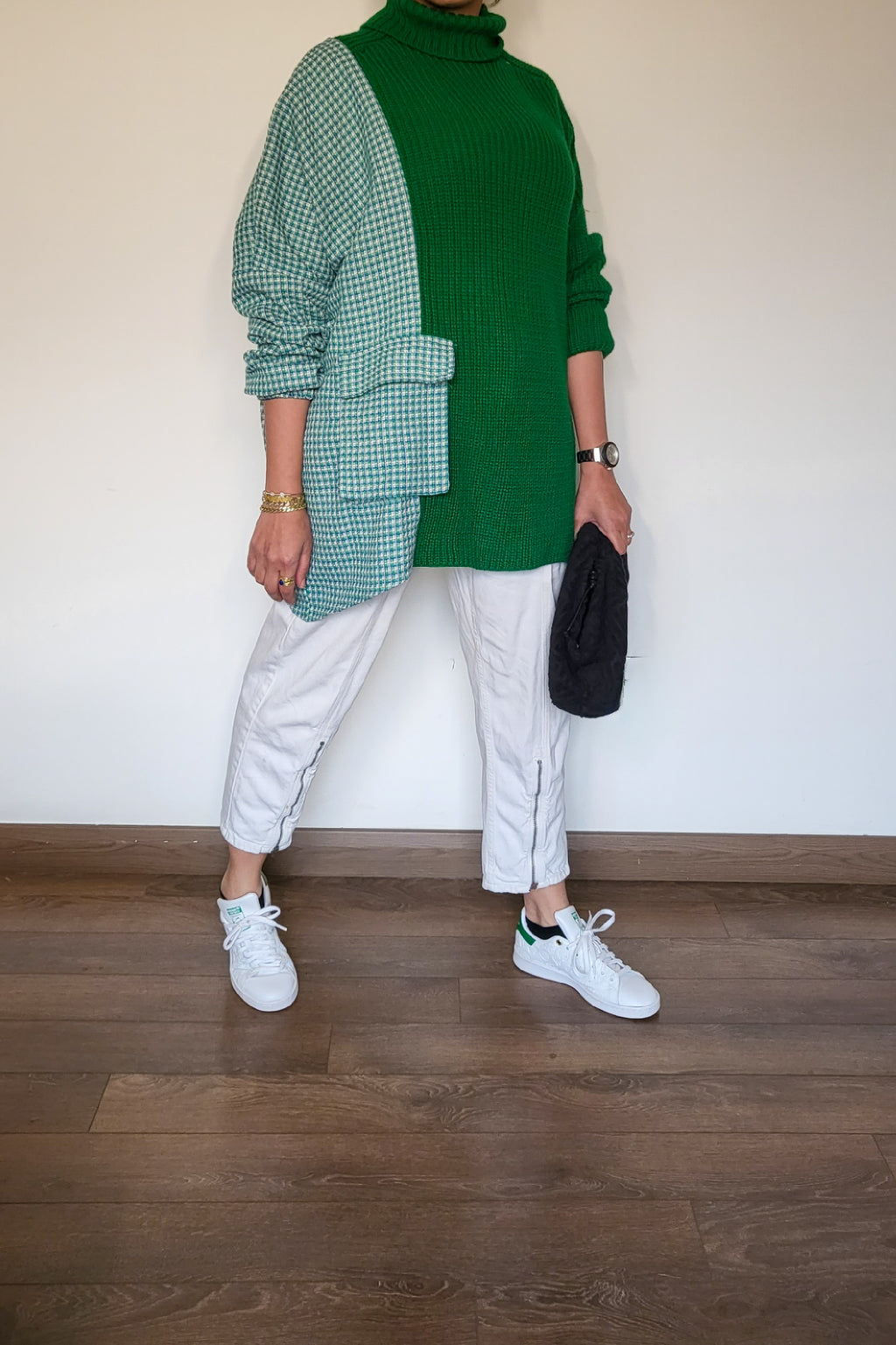 Tweed turtle neck pullover in green